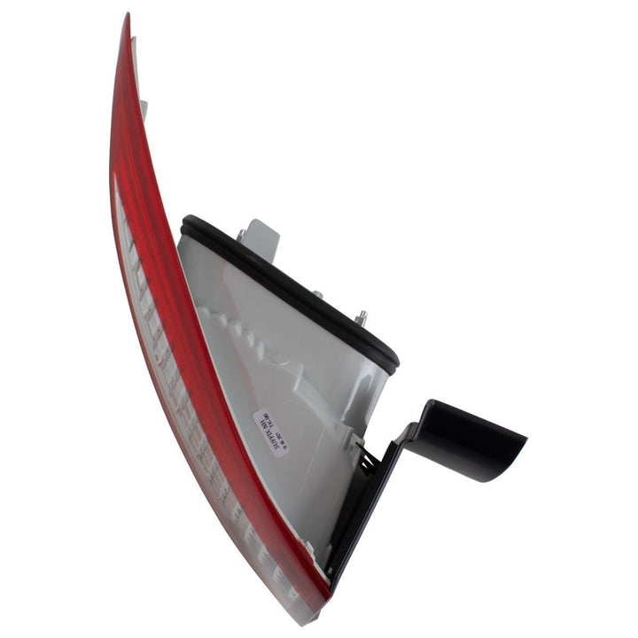 Certified Used Ford Mondeo 5-Door Hatchback N/S (Passenger) Rear Outer Tail Light Cluster 2007-2010 1523738